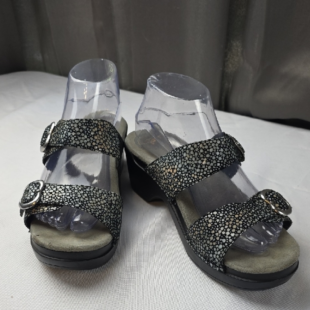 Dansko Women's Sandals Black W/Gray/Cream Dots Buckles Slip-on Sz 40/9.5-10 EUC